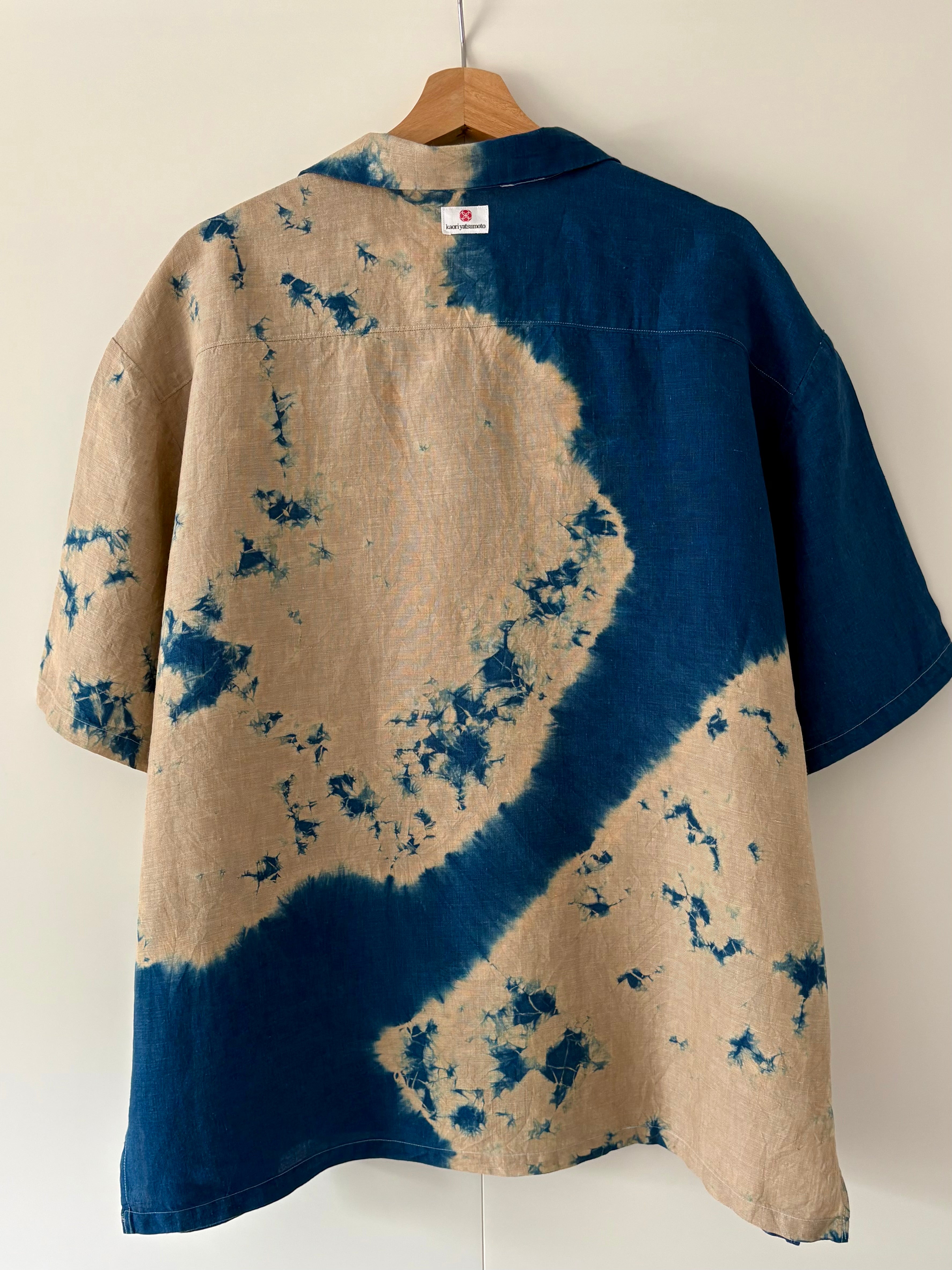 Irish linen Men’s open collar shirts dyed with organic indigo - Large