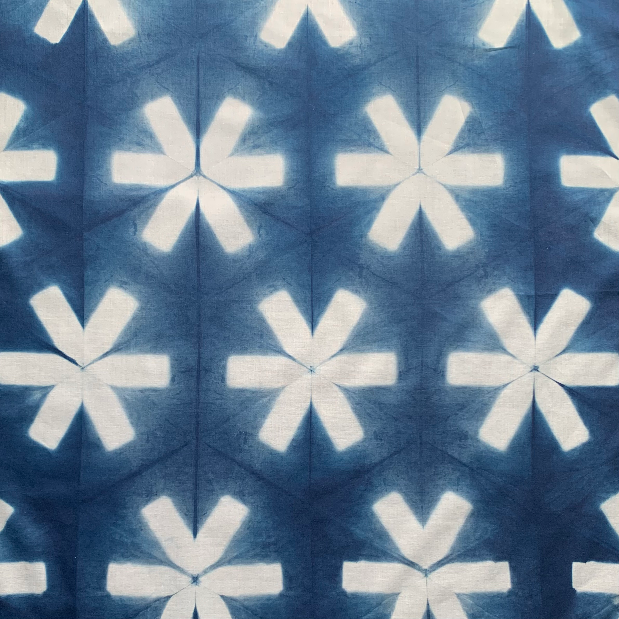 Lawn Cotton Bandana hand shibori dyed with natural indigo - Large image 4