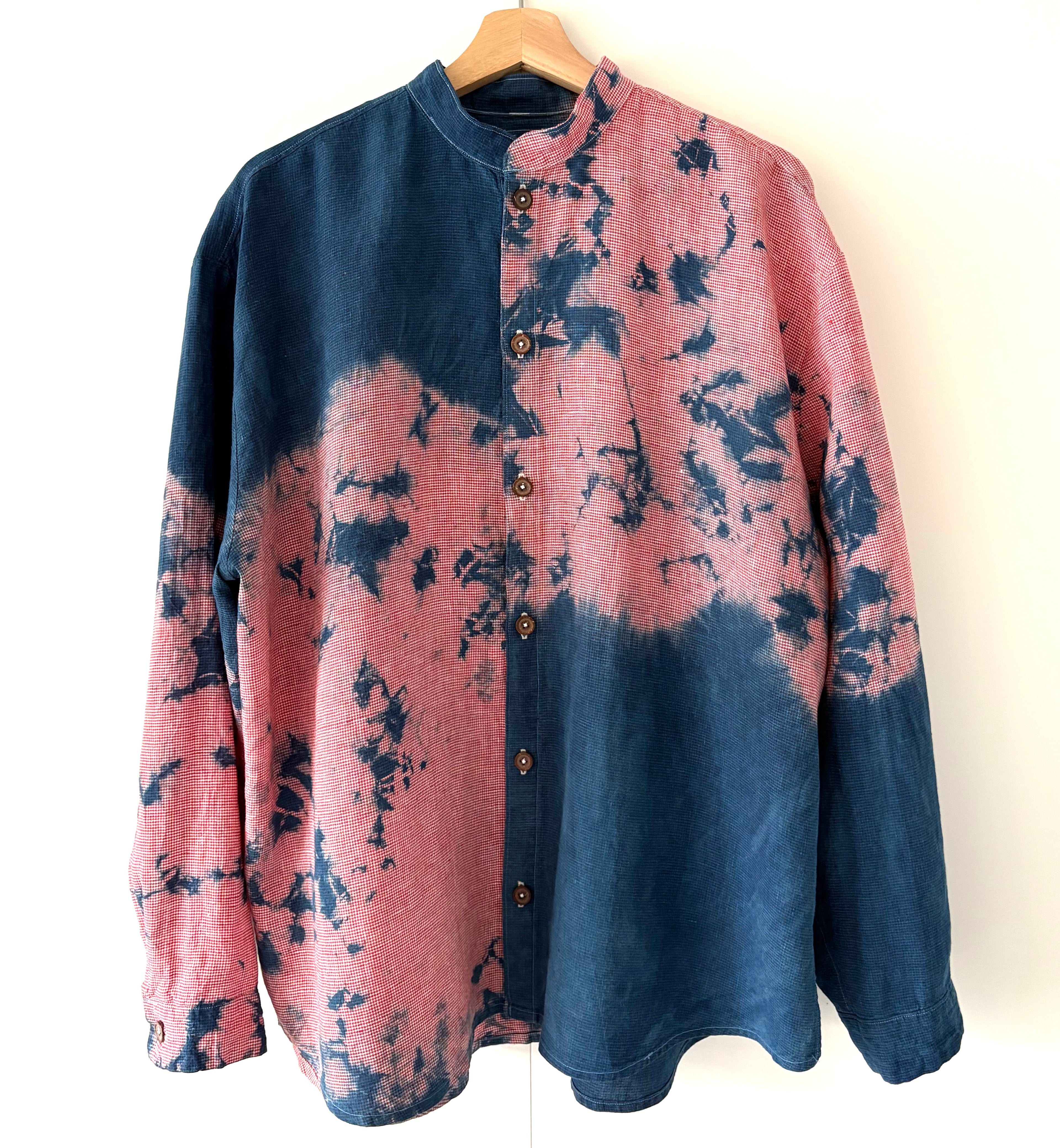 Red Irish linen shirt dyed with organic indigo Men's  Large  image 2