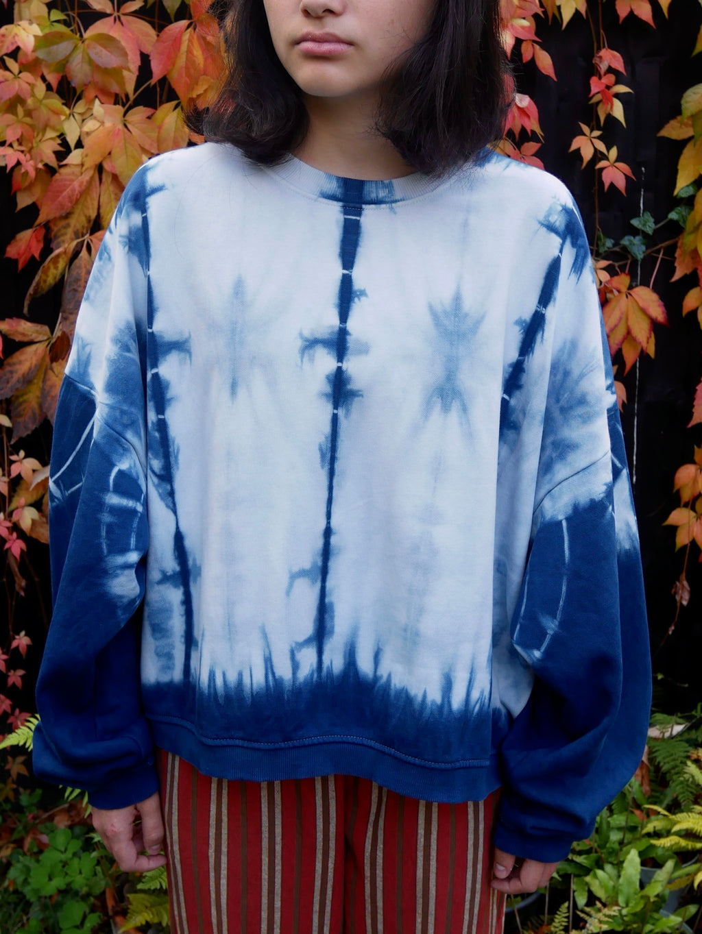 Cropped Organic Cotton Sweatshirt L hand dyed with indigo image 2