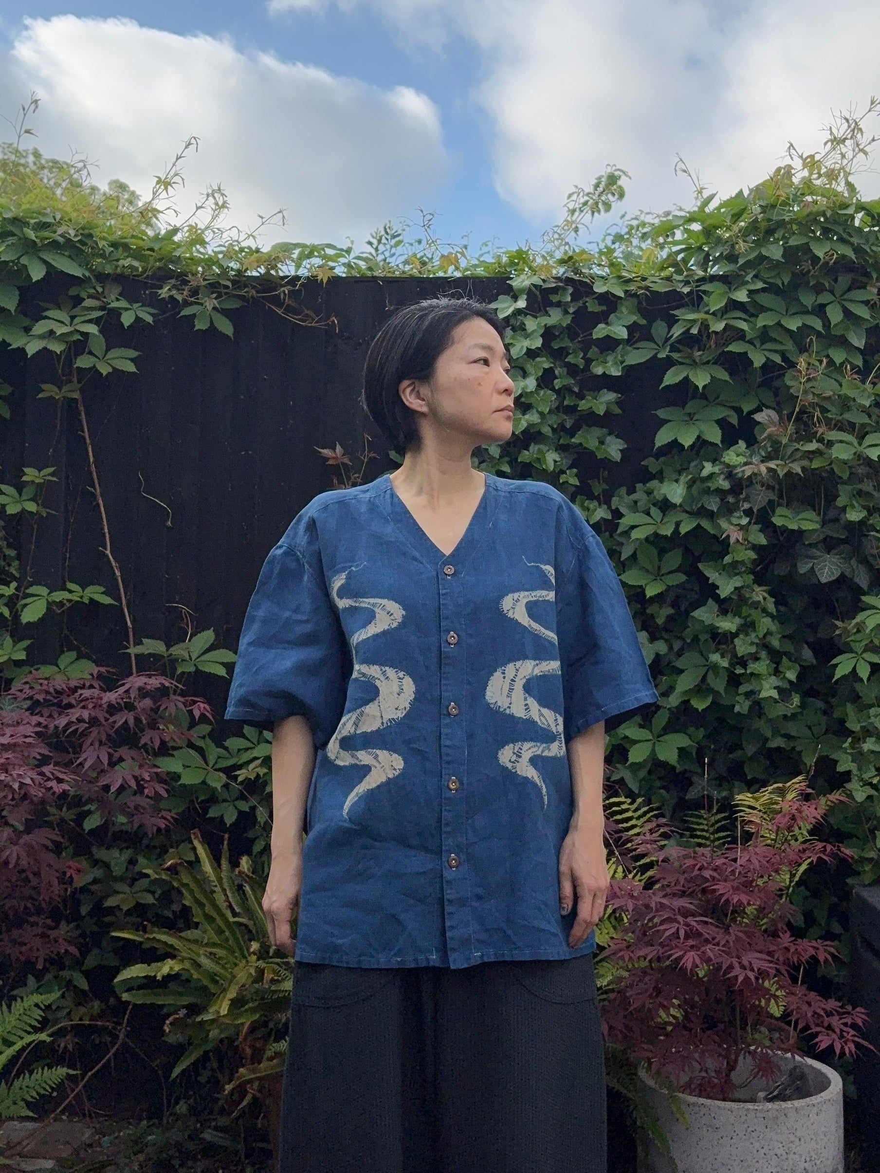Irish linen baseball shirt dyed with organic indigo - Snakes and ladders - Men’s L