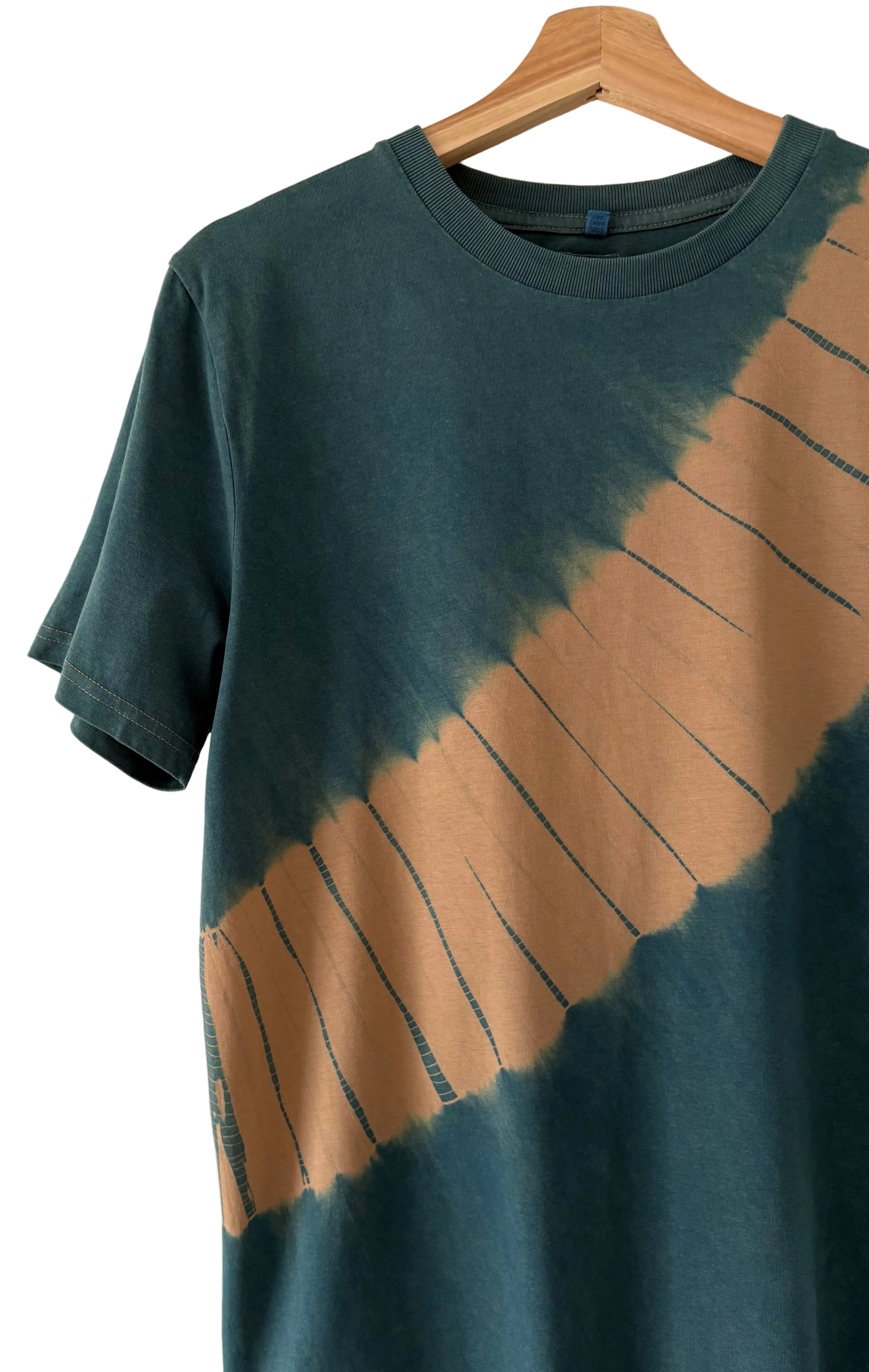 Organic Cotton T-shirts Shibori dyed with organic indigo Yoroidan Men’s Medium