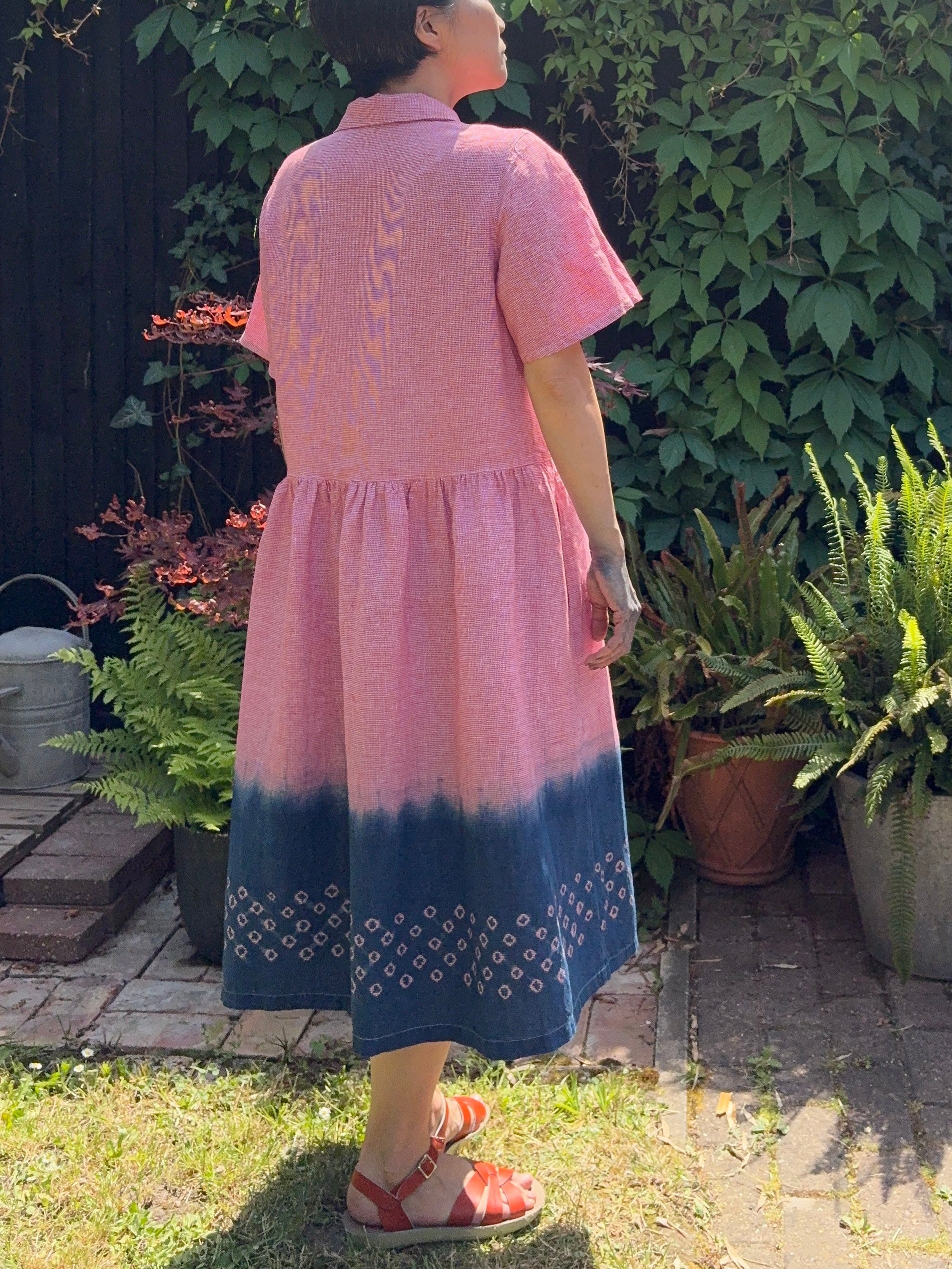 Red dogtooth check Irish linen half sleeve dress with open collar, dyed with organic indigo
