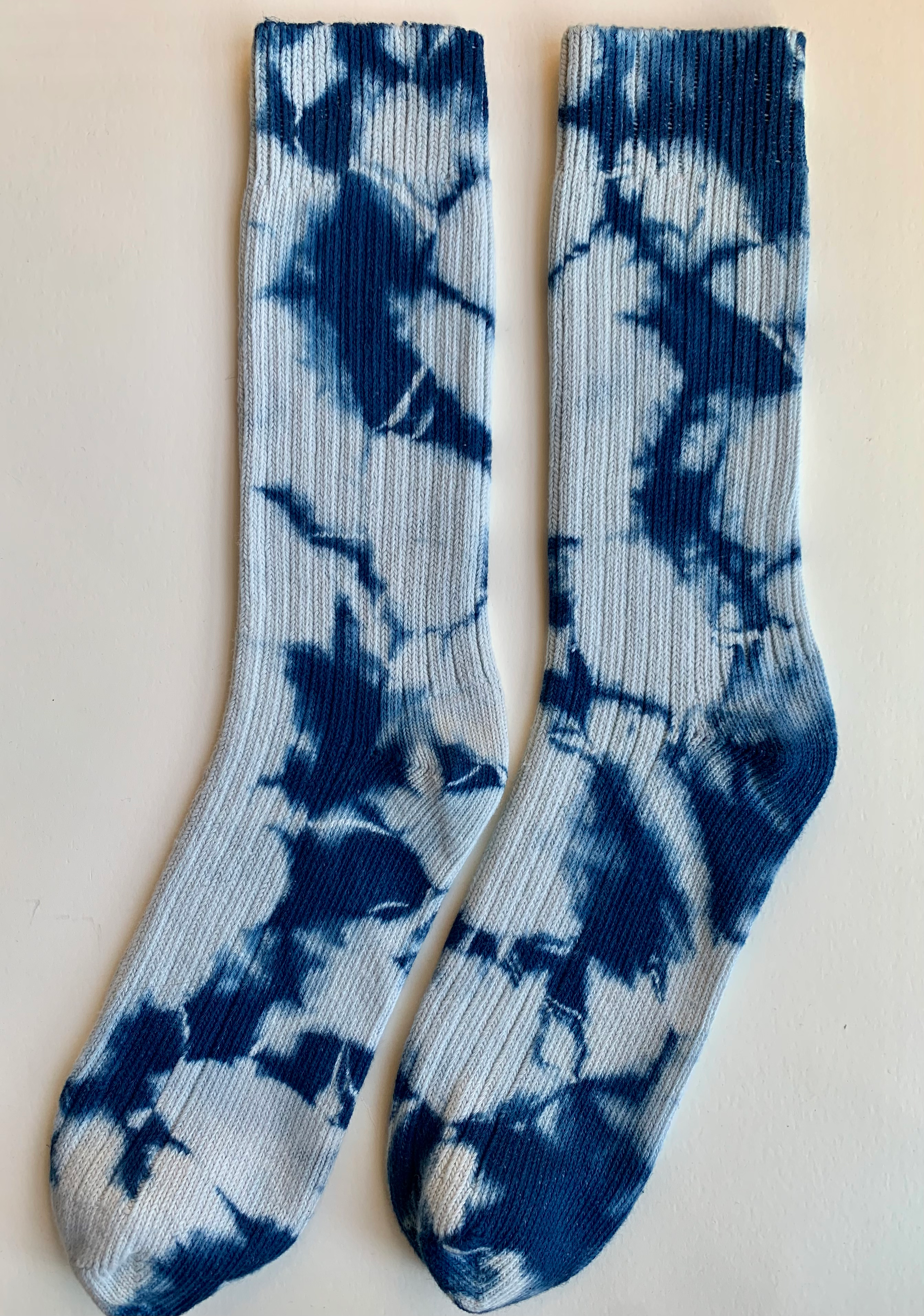Cotton socks shibori dyed with organic indigo fructose vat 3 sizes  image 1