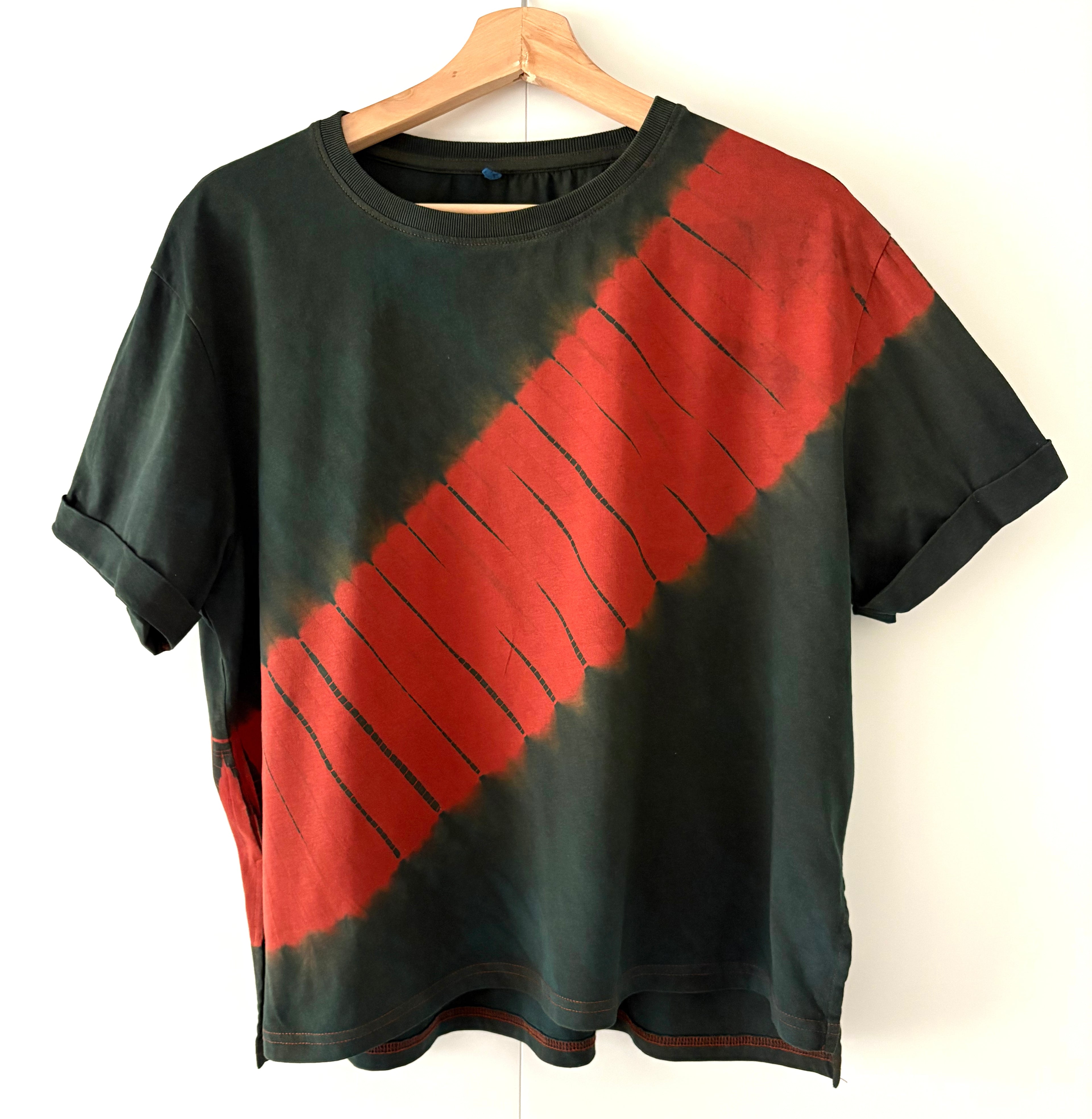 Organic Cotton brick red T-shirt shibori dyed with organic indigo UK12 image 0