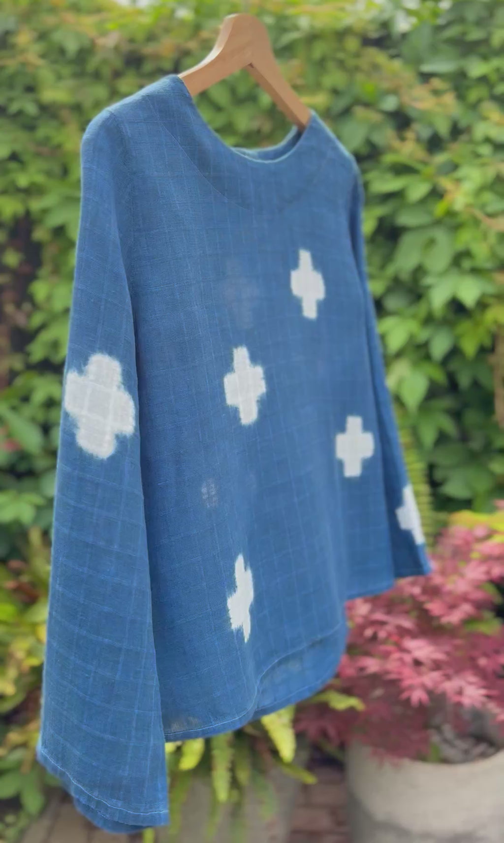 Jaquard checked Irish linen pullover shibori dyed with indigo UK8-10